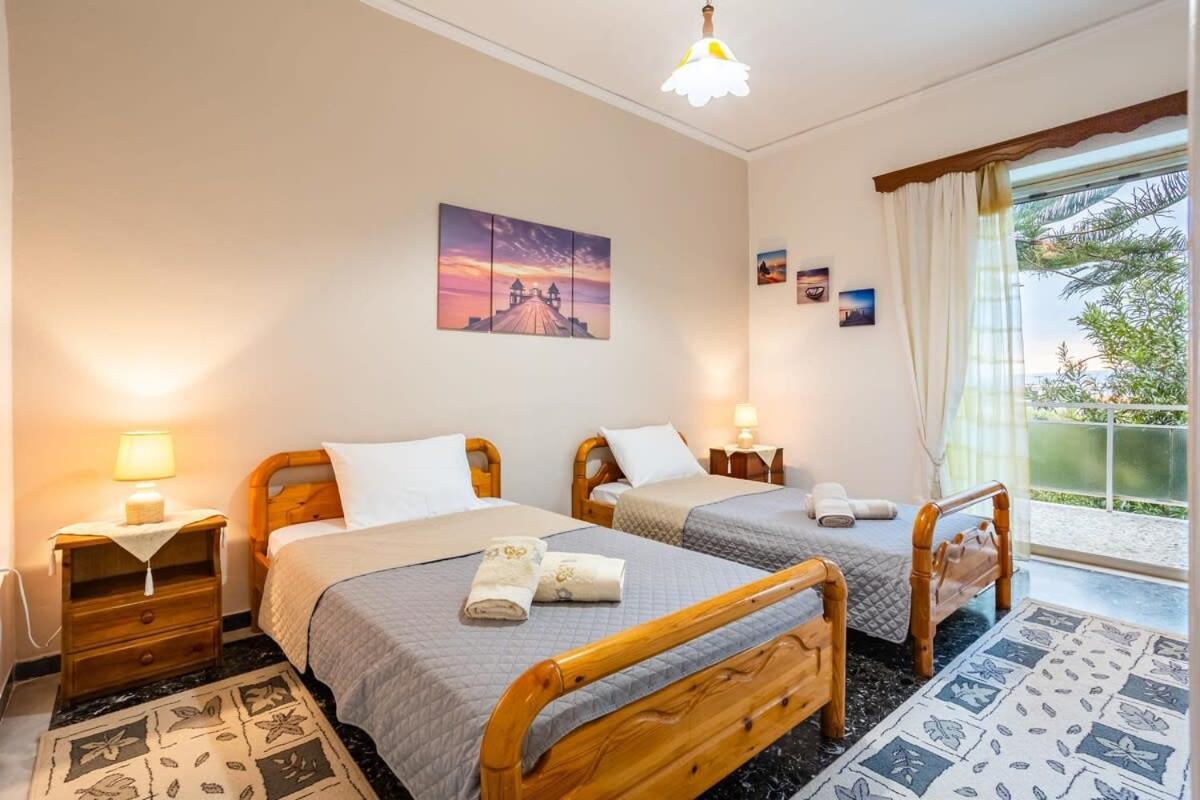 Seaside Family Haven - Avia'S Spacious Getaway Dış mekan fotoğraf